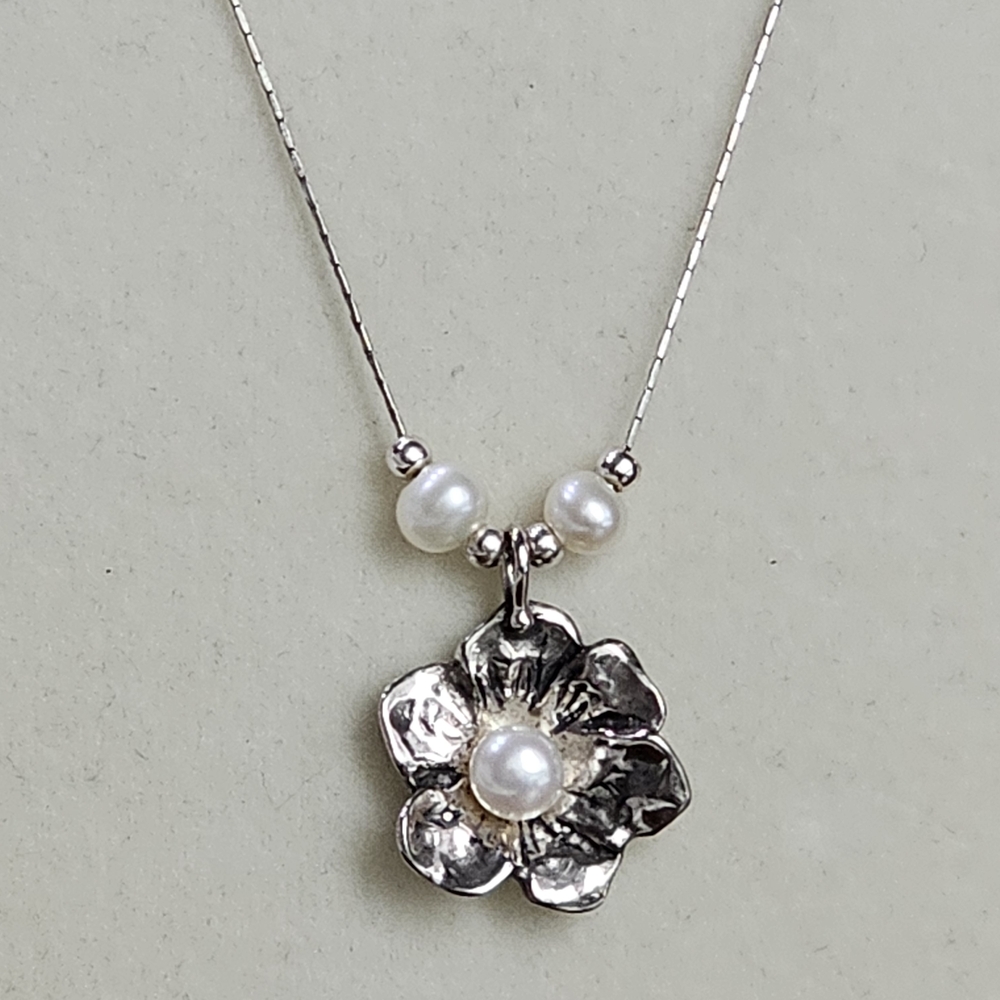 Vintage 925 Silver Floral Pearl Pendant Necklace Israel Designer B